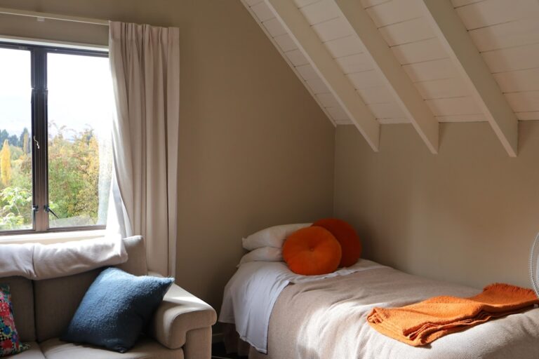 Maximizing Small Spaces: Clever Decor Solutions for Every Home